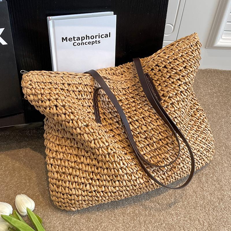 IELGY Commuter Straw Tote Bag Large Capacity All-Match Woven Shoulder Bag