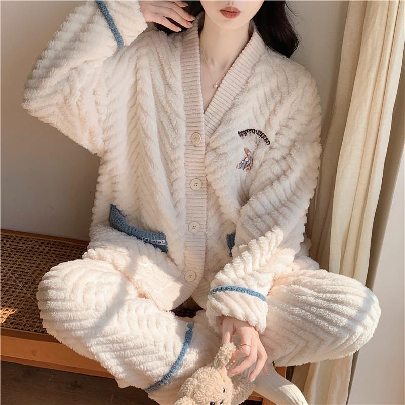 Pyžamo Coral Velvet Dámské Zimní zesílené Velká velikost Teplé Nové obleky na podzim a zimu lze nosit venku