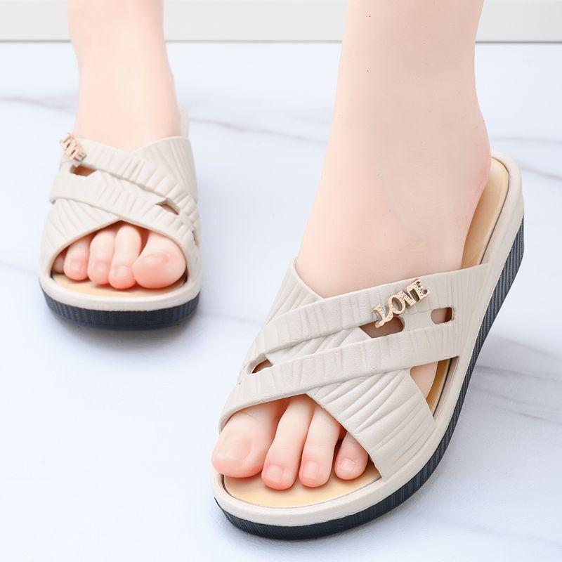 Ladies' Summer Non Slip Slippers New Fashionable Women's Thick Soled Home and Indoor