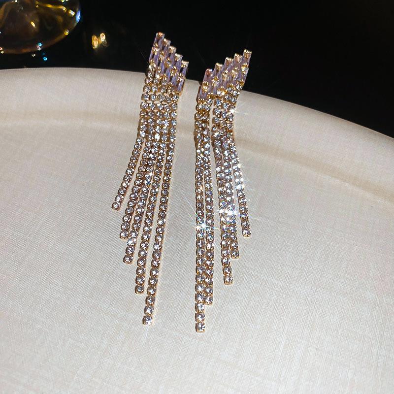European and American Black Diamond-encrusted Butterfly Flower Fringed Earrings Temperament Earrings Light Luxury Earrings Women
