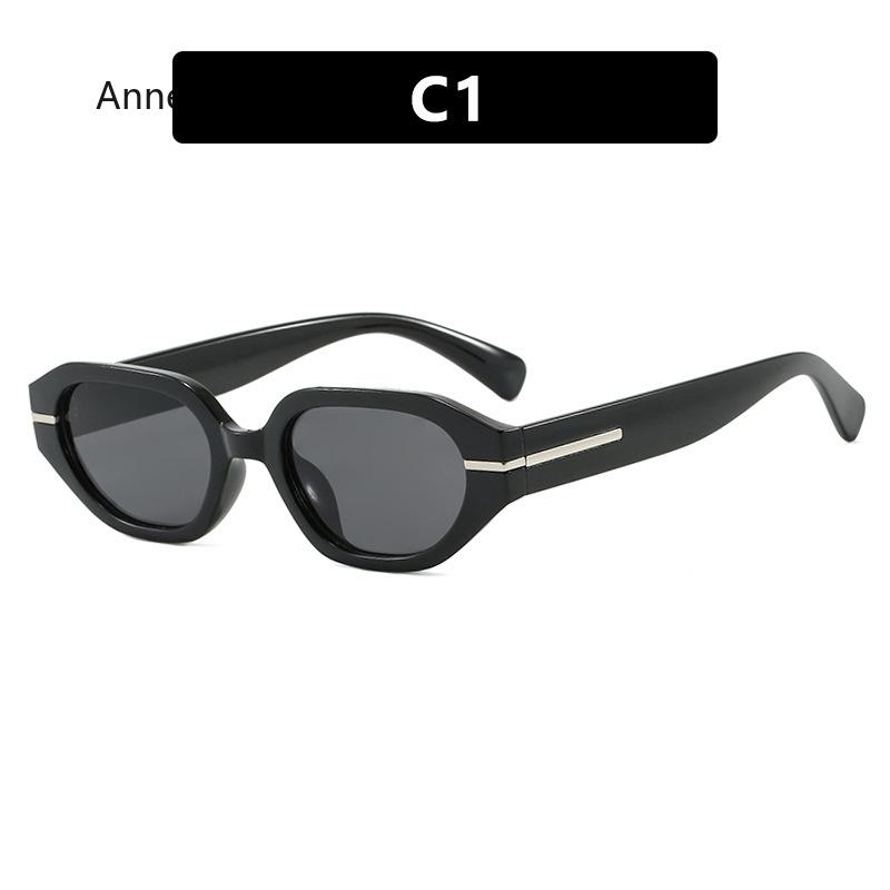 

New Arrival Minimalist Small Square Sunglasses Retro European Style Viral High-End Luxury Unisex