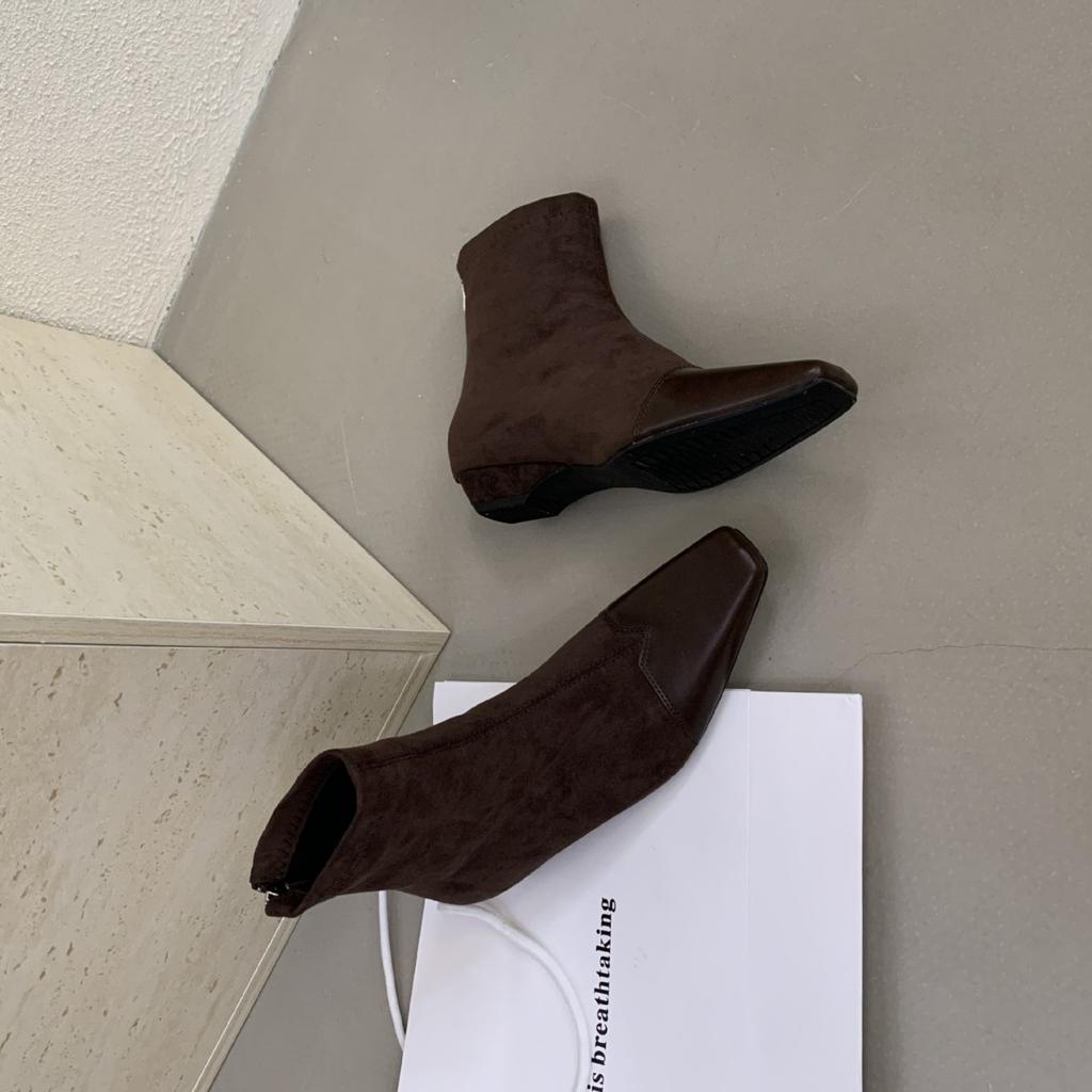 2025 New Square Head Rear Zipper Low Tube Thin Short Slope Heel Low Tube Martin Women's Short Boots