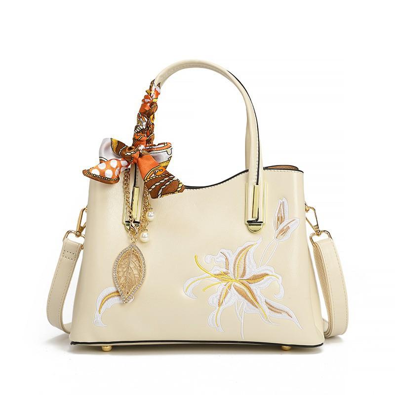 

2025 High-end Mom Bag New Fashionable Embroidered Portable Niche Single-shoulder Large-capacity Cross-slung Tote