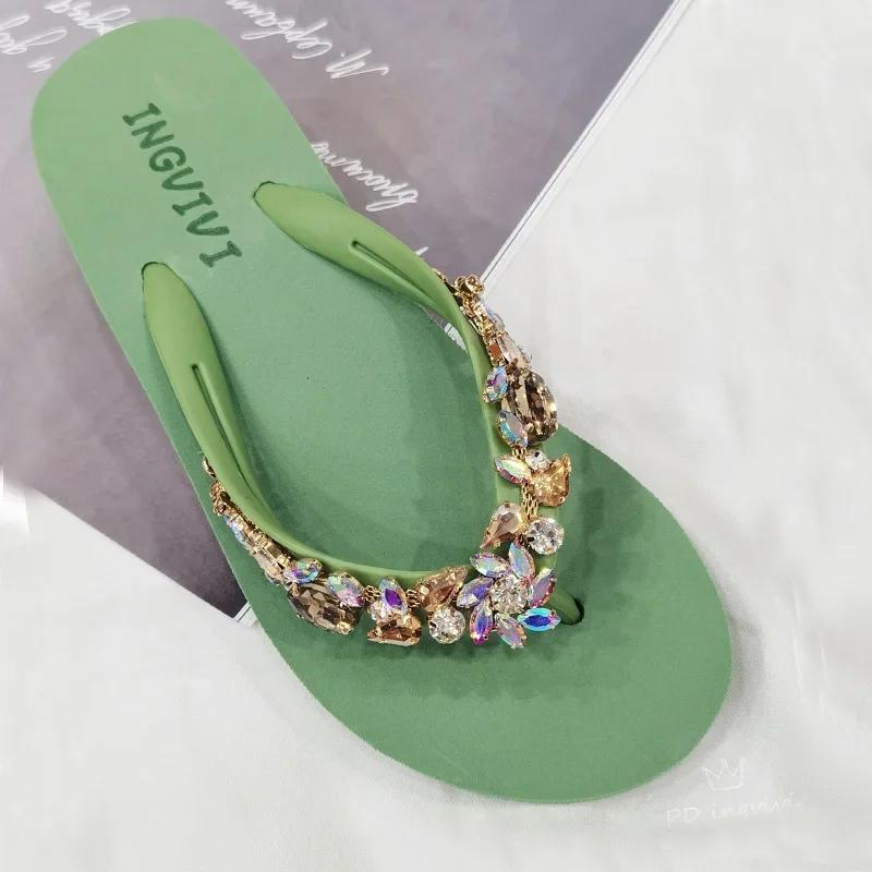 Fashion Slippers Women Glitter Flip Flops Summer 2025 Fashion Outdoor Rhinestone Chain Wedge Beach Slippers Jelly Hawaiian Flat Sandals