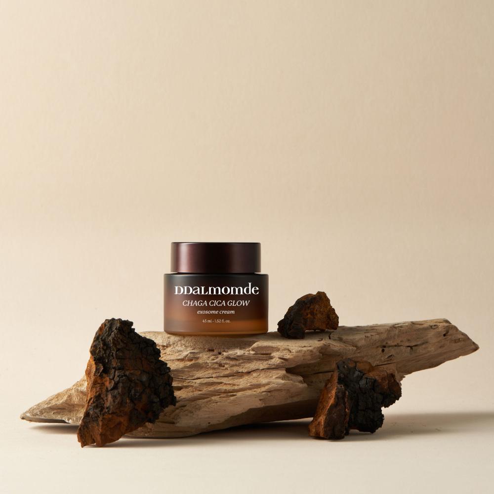 ddalmomde Chaga Cica Glow Exosome Cream 45ml - Skin-Revitalizing & Texture-Refining Vegan Boosting Cream