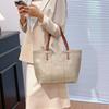 Fashionable, Elegant and Simple Tote Bag, Retro Large-capacity Single-shoulder Hand-carry Commuting Large Bag