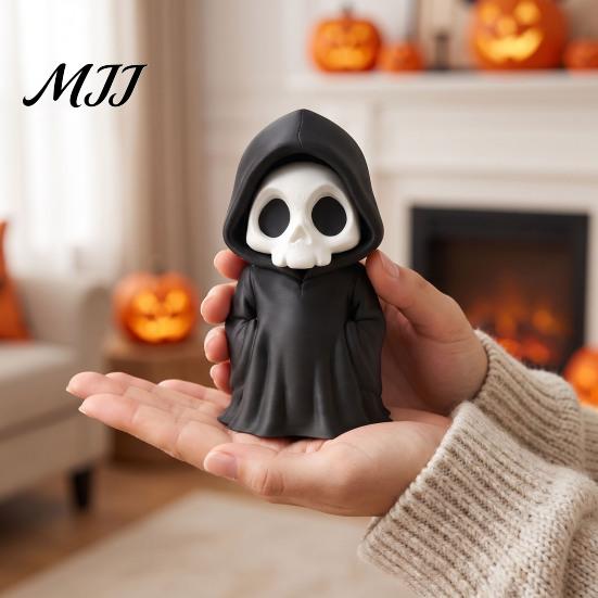 Black Robed Skeleton Statue 3D Printed Grim Reaper Figurine, Gothic Robe Statue, Halloween Decor Mini Model Toy for Desktop Decoration