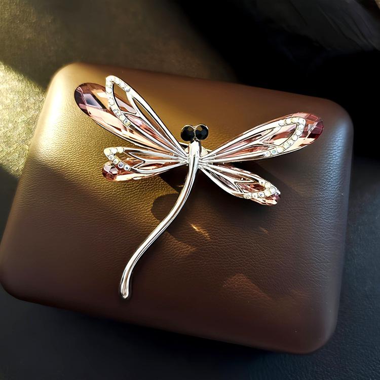 

Элегантная брошь-животное со стразами: Дизайн цветов высокого класса для женских пальто и аксессуаров