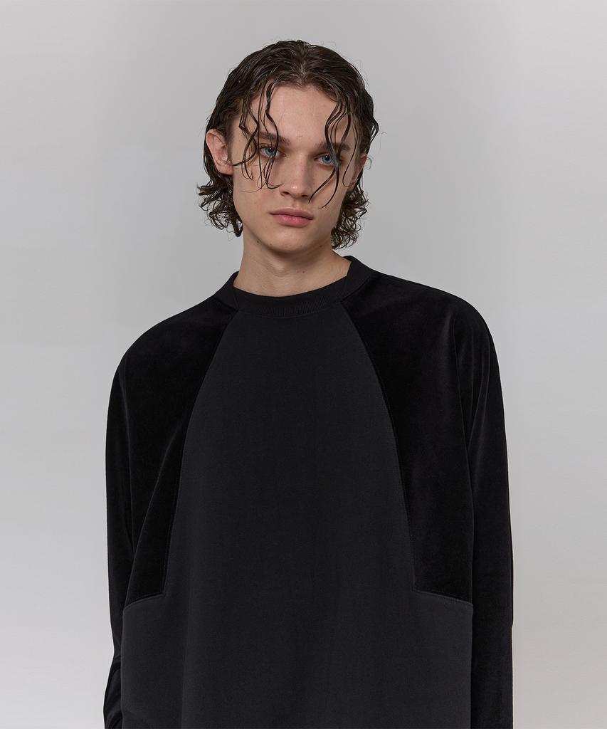 Digeunag Velour Sleeve Sweatshirt (Black)_ Pe3Ts2323