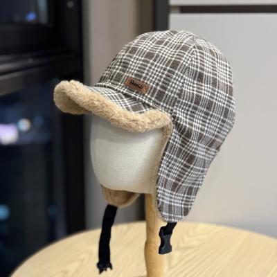 Nouveau Chapeau Plaid Réversible en Peluche avec Protection d'Oreilles pour Femmes Hiver Chaud et Polyvalent Coupe-vent et Protège du Froid Chapeau Aviateur