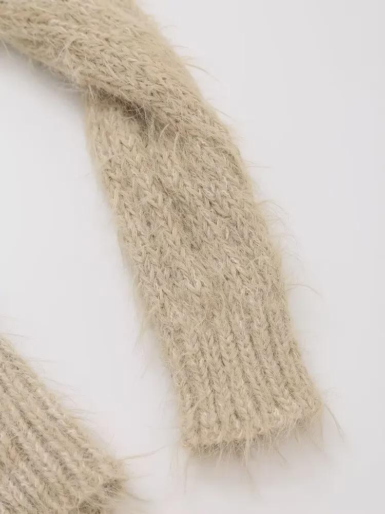 Women's Autumn V-Neck Knitted Cardigan - Soft, Gentle Style, Slim Fit Sweater Jacket