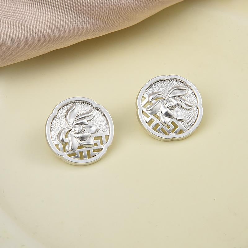 10 buc. Nasturi cusuți manual din metal Guofeng noi, mici, parfumați, inimă de vânt, din aliaj de fluturi, nasturi decorativi, nasturi pentru haine în formă specială