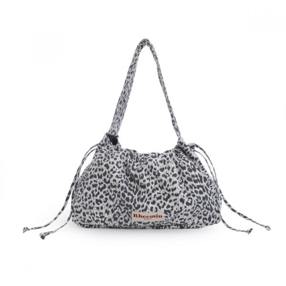 

Rheemin Basak Snow Leopard Black+ White Large Single option