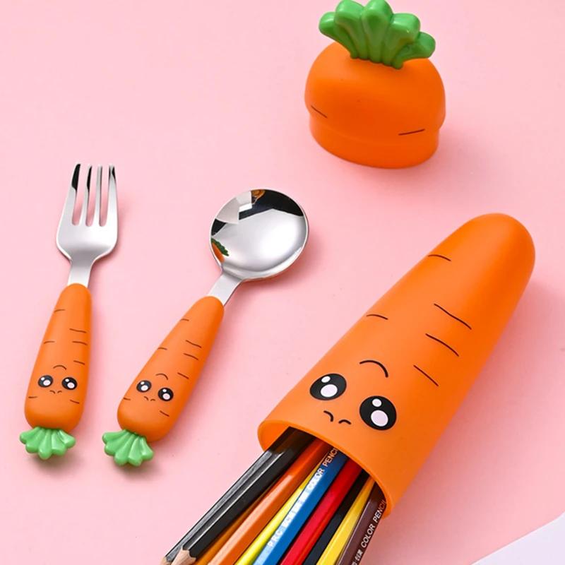 3 STÜCKE Cartoon Karotte Löffel Baby Fütterung Utensilien Kind Besteck Set Nettes Kind Gabel Löffel Küche Gadgets Geschirr Gabel Teelöffel