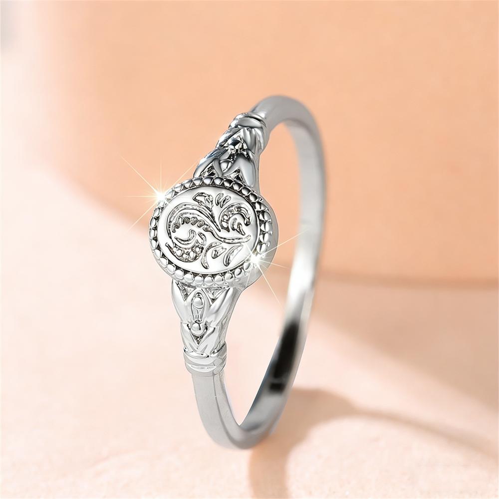 Trendy Oval Antique Metal Flower Pattern Rings For Women Vintage CopperColor Engagement Ring Wedding Jewelry Mother's Day Gifts