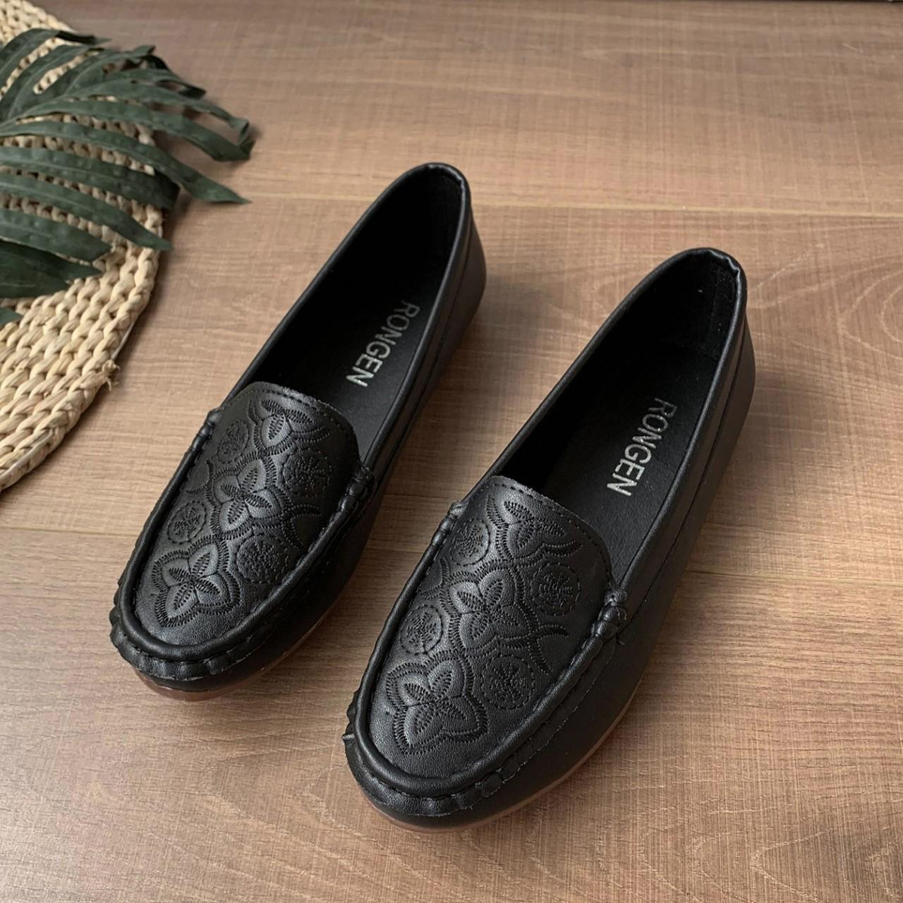 

Мокасины из мягкой кожи с вышивкой, женские неглубокие мокасины, женские туфли-лодочки, прочные танцевальные туфли для ходьбы, женские черные туфли на плоской подошве 42