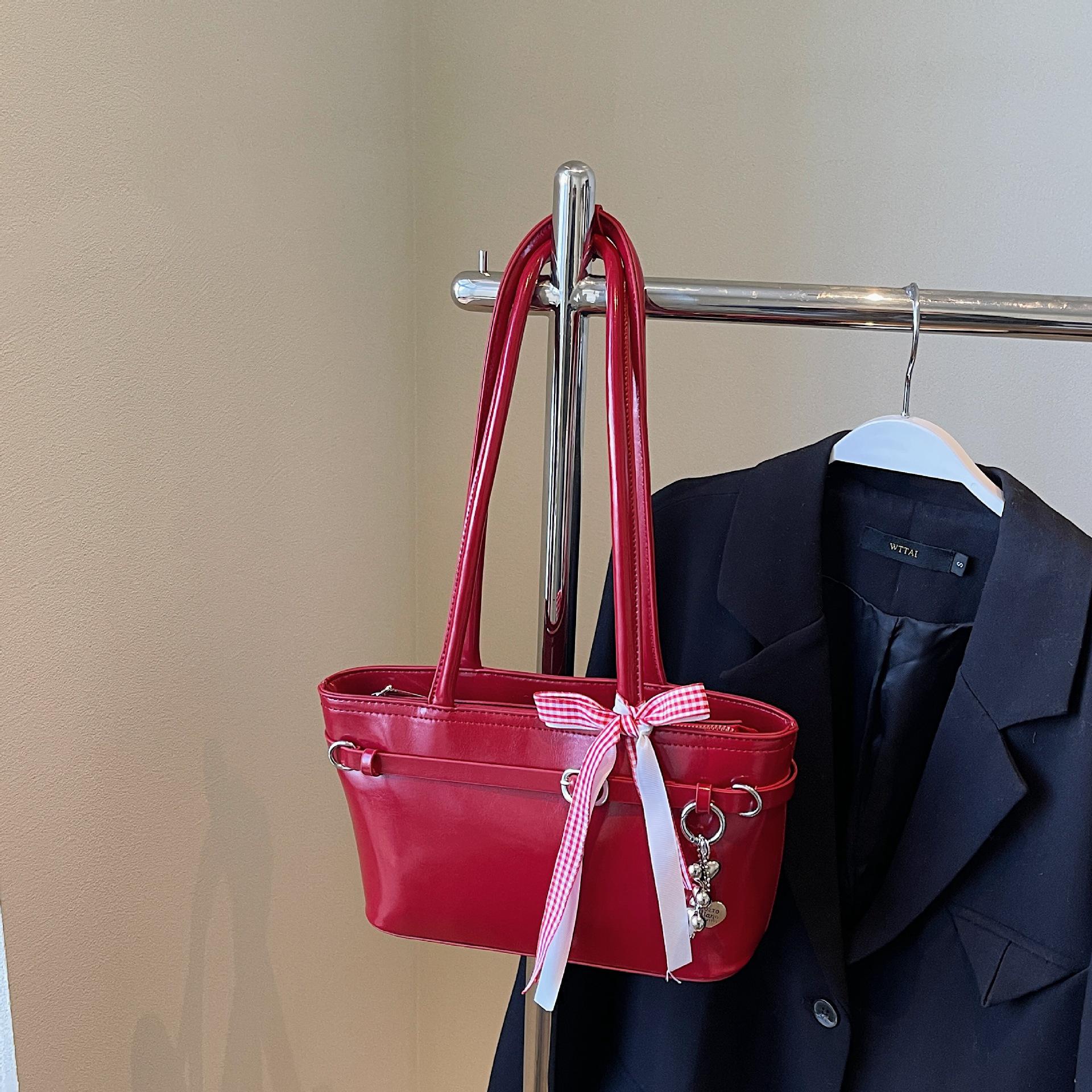 

Женская модная сумка-багет на плечо из лакированной кожи большой вместимости 2025 вино красного