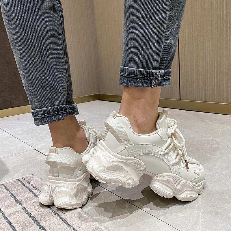 Fashion 2024 Designer Platform White Sneakers Men Thick-soled Shoes Unisex Casual Sneakers Lightweight Trend Men Height increasing Shoes