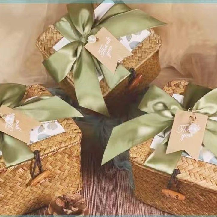 Creative Rattan Woven Wedding & Bridesmaid Souvenir Gift Box
