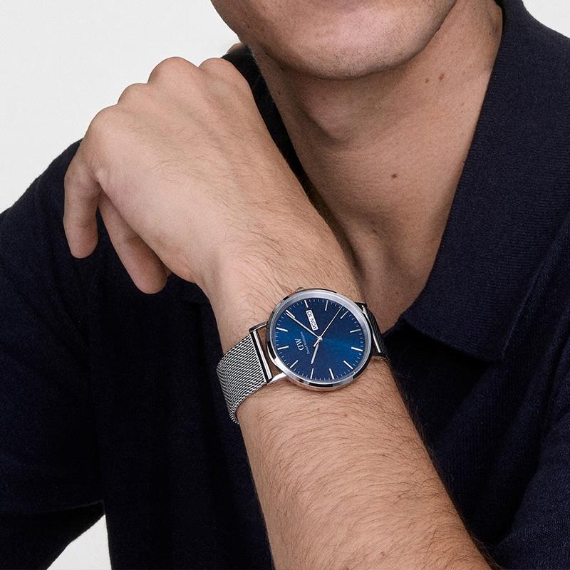 Daniel Wellington CLASSIC series quartz movement blue dial men's watch calendar watch men's watch DW00100833