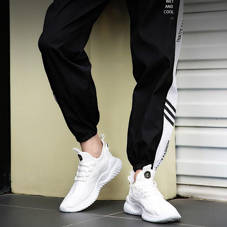 Unisex Plus Size Sports Shoes Flat Sole Solid Color Women Casual Single Shoes Front Lace Up Sneaker Men's Flyknit Lightweight Shoes 36-44