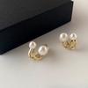 Pendientes de perlas de alta gama de moda Pendientes retro de nicho francés de lujo ligero Pendientes de perlas simples y versátiles para mujer
