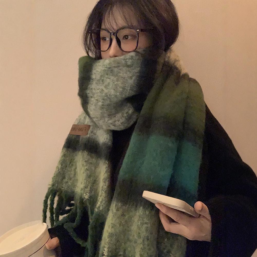 Atmosphere green scarf women's winter mohair imitation cashmere versatile couple's Jiasu knitted long flow scarf