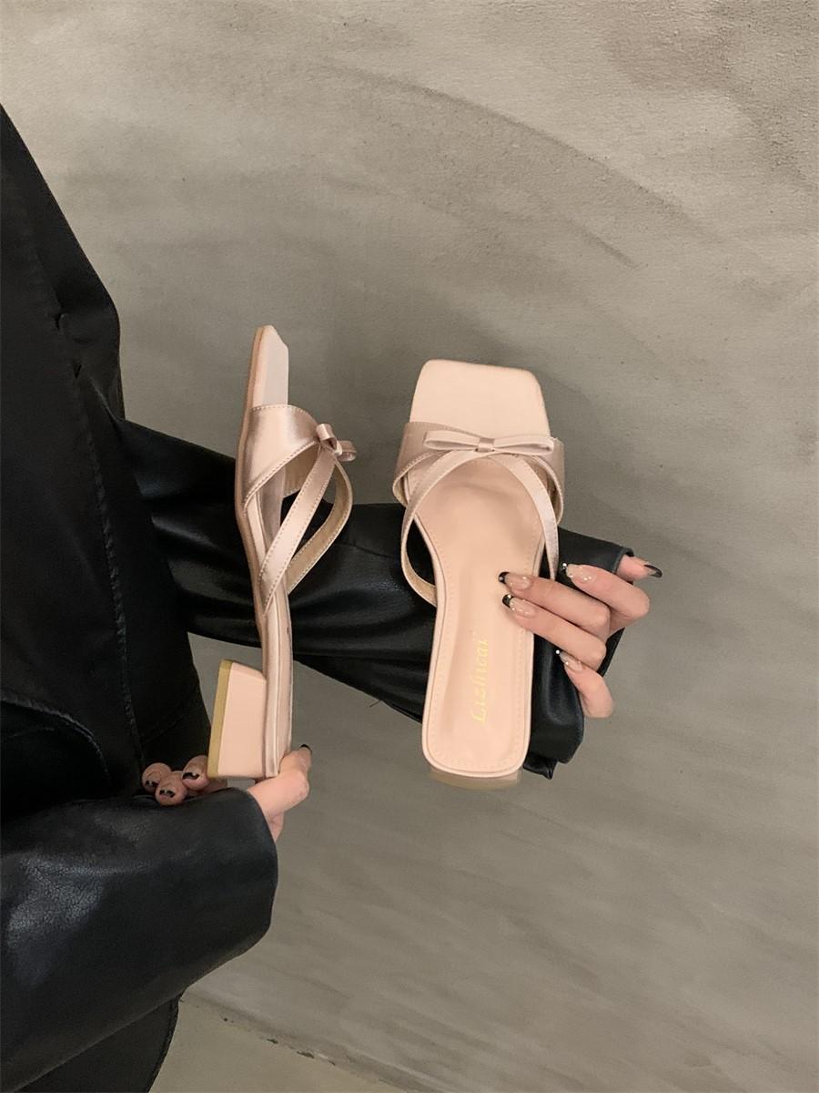 

2025 new fairy style bow cool slippers outer wear summer with skirt square head thick heel silver sandals women 35 розовый