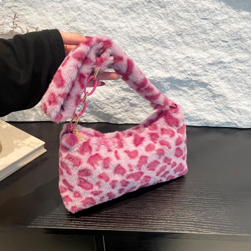 Portable niche design simple bag women's new trendy fashion personalized underarm pillow bag