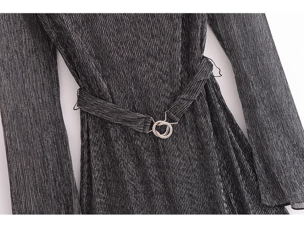 Spring 2025 Women's European & American Style Casual Pleated Dress with Simple Round Neck