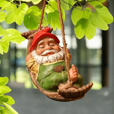Funny Garden Gnomes Outdoor Hanging Statue Resin Garden Gnome Statue Gnome Figurine for Lawn Patio Yard Tree Decorations