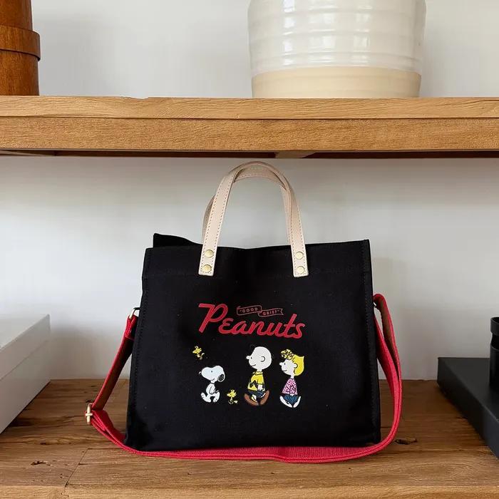 Peanuts Officially Licensed Snoopy Tote Bag_ScanTote