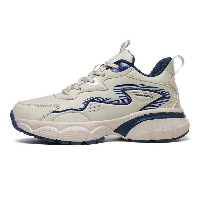 Men's outdoor breathable casual sneakers four seasons light soft-sole speed running shoes fashion students racing sports shoes