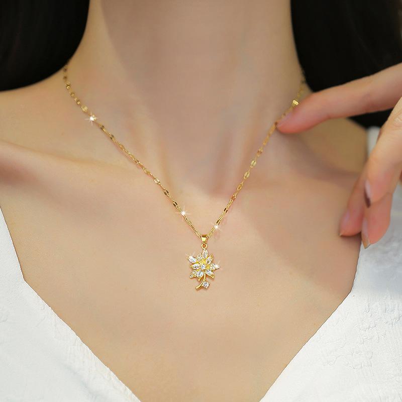 Titanium Steel Light Luxury Stamen Full Diamond Zircon Design Versatile Korean Style Niche Design Live Necklace