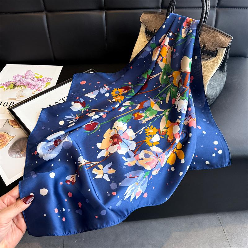 

Female Scarf Hijab Silk Print Shawl Wraps Bandana Headband Ribbon Headscarf Handkerchief Designer Luxury Accesories Foulards 70x70cm