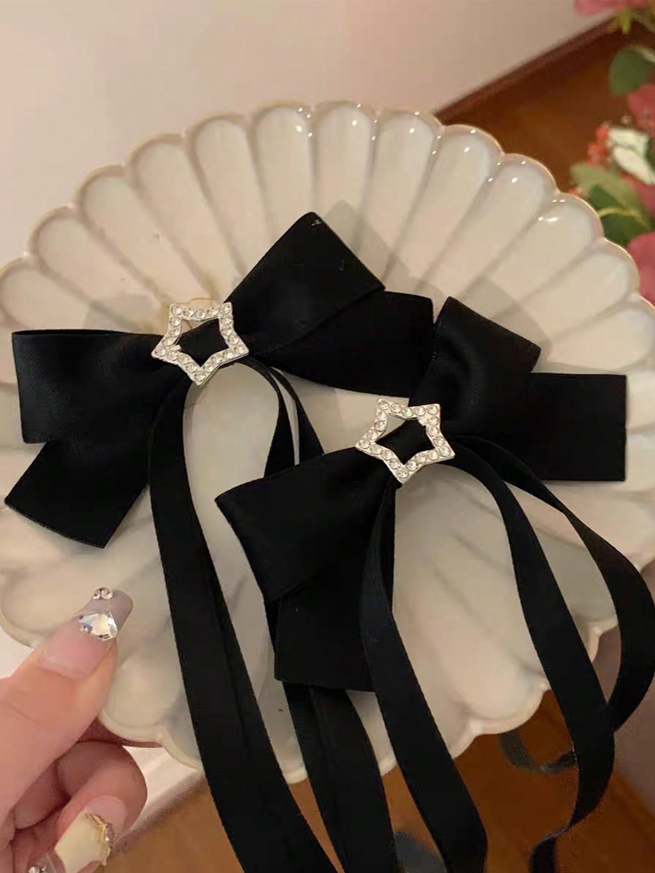 

2 шт. Модные милые геометрические полые заколки для волос в виде пятиконечной звезды, банта, ленты для женщин, девушек, для вечеринки, аксессуары для волос