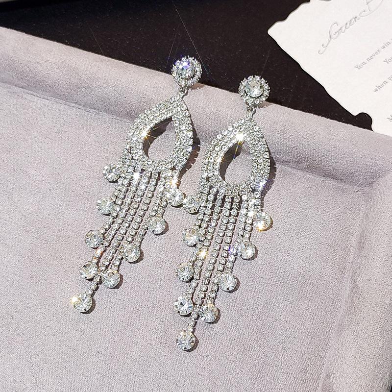 Elegant Tassel Long Earrings: European & American Fashion, High-End Prom & Evening Goddess Style.