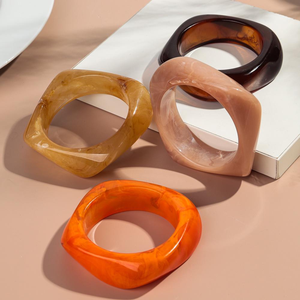 Vintage Acrylic Irregular Geometric Exaggerated Chunky Bangles for Women Resin Statement Charm Bracelet Bangle Jewelry Gifts