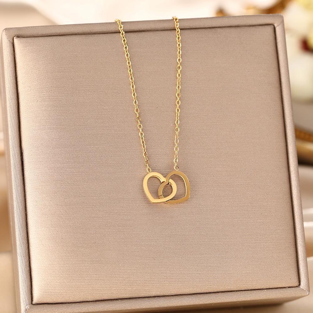 Heart-Shaped Minimalist Titanium Steel Necklace For Women Delicate Inlay Process Pendant