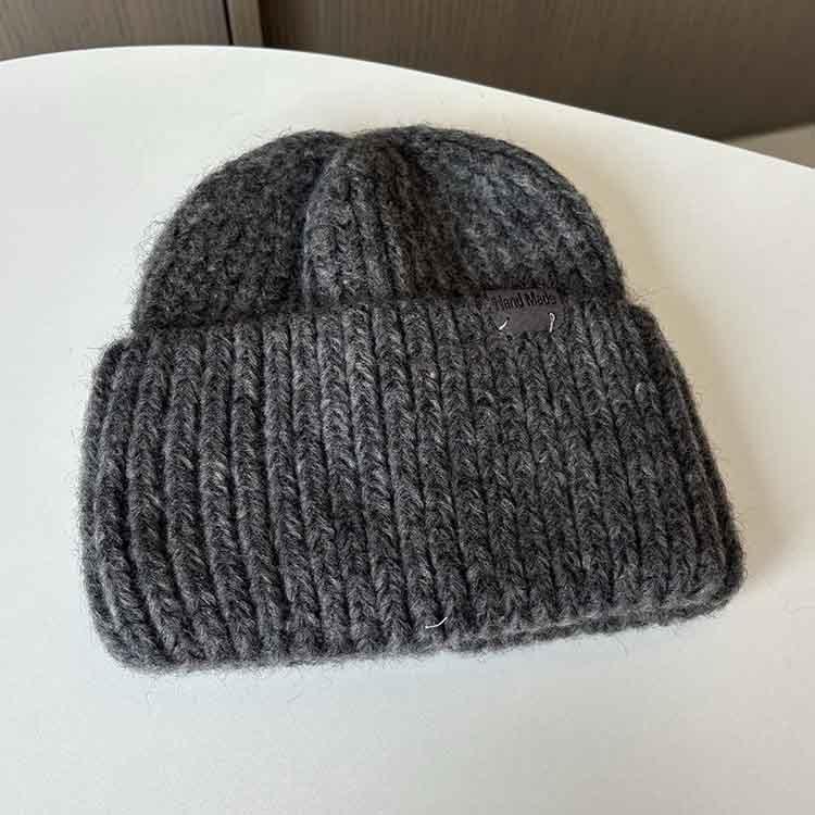 New Autumn and Winter Warm Knitted Hat Men's and Women's Fashion Versatile Bag Head Cold Hat Outdoor Leisure Student Pullover Hat