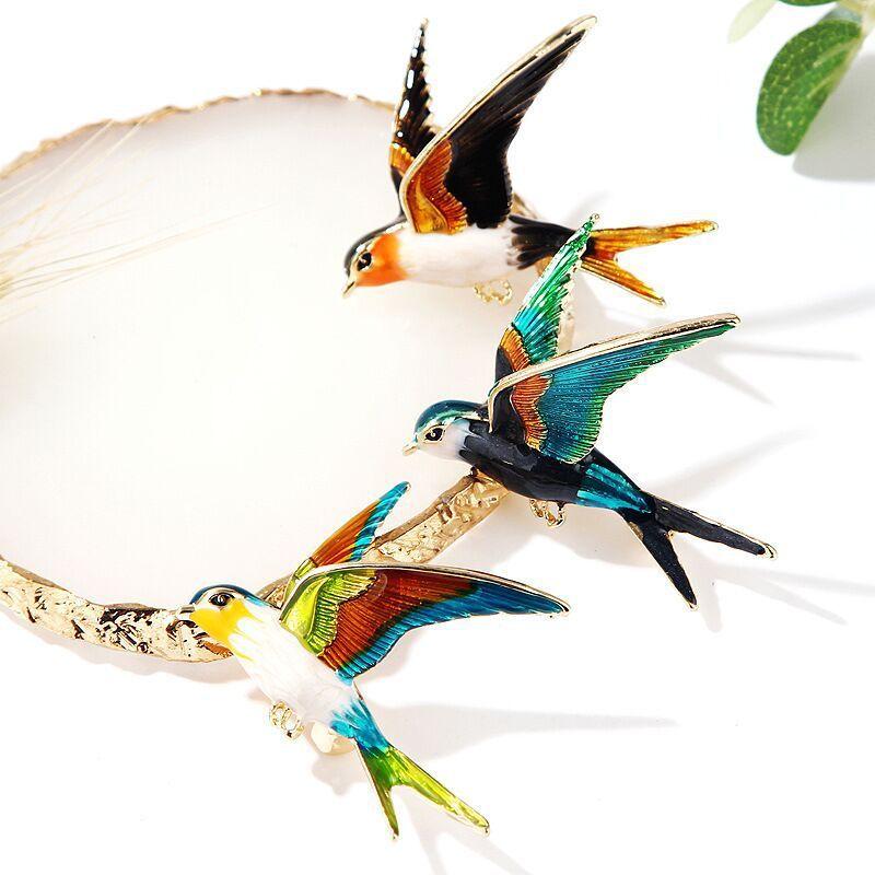 Animal Bird Brooches Vintage Enamel Drop Oil Jewelry For Men And Women