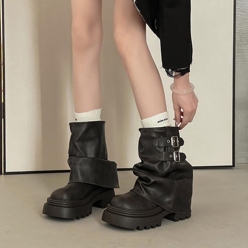 Nisje retro britisk stil spenne plattform korte Martin-støvletter dame 2025 høst og vinter nye tynne svarte lokomotivstøvletter