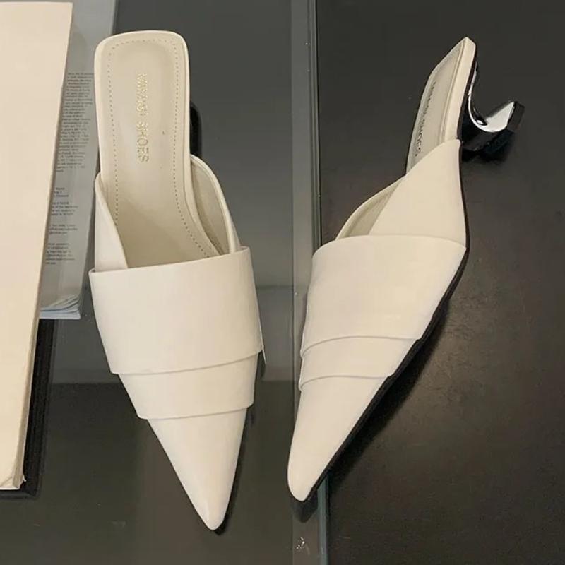 Fashion Elegant Black Pointed Toe Modern Slippers Women Fashion Strange Style Design Brand Slide Sandal Comfortable Commuter Office Shoe