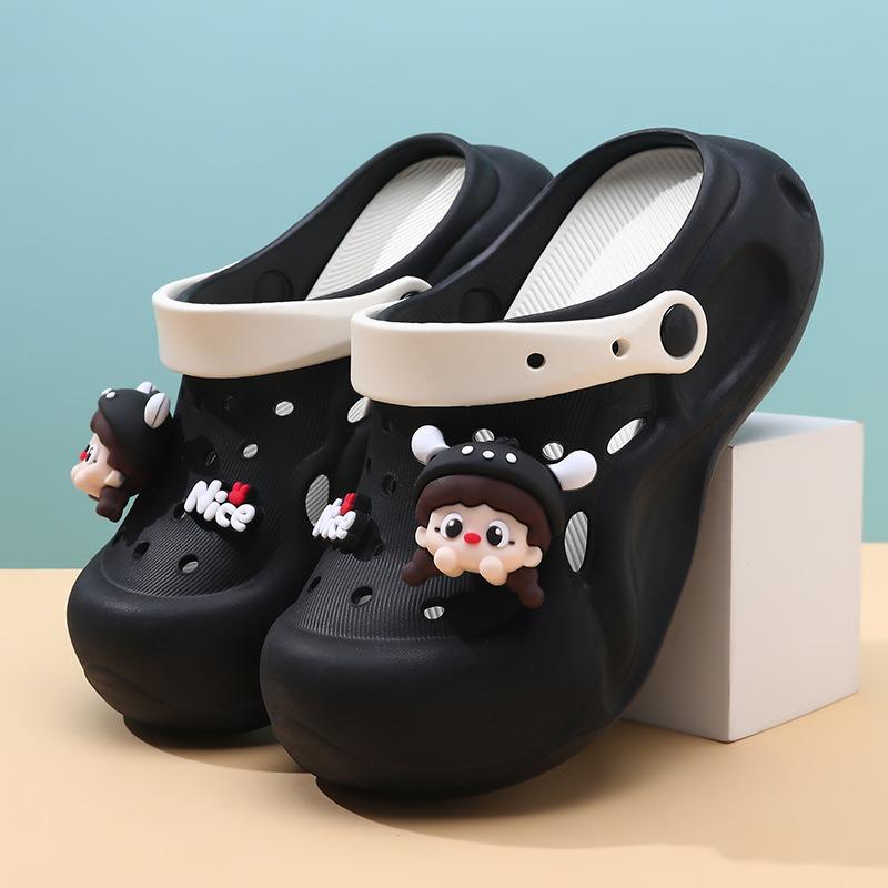 Summer wear eva hole shoes women's new thick-soled deodorant cute girls slippers heightening DIY sandals
