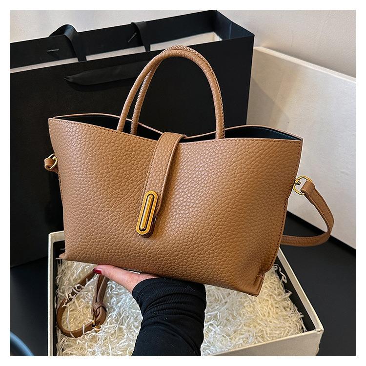 Vysoce kvalitní dámská taška přes rameno Pu Leather Módní návrhářka Dámská Luxusní dámská kabelka Crossbody s velkou kapacitou