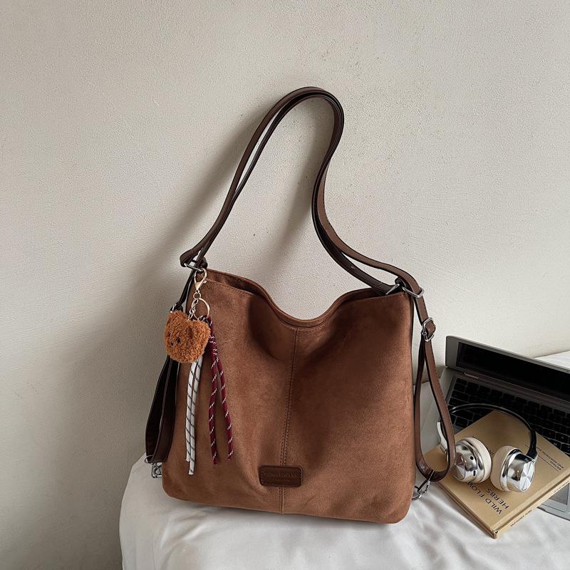 Casual multi-purpose large-capacity bag 2025 autumn new messenger trend fashion shoulder bag commuter tote bag