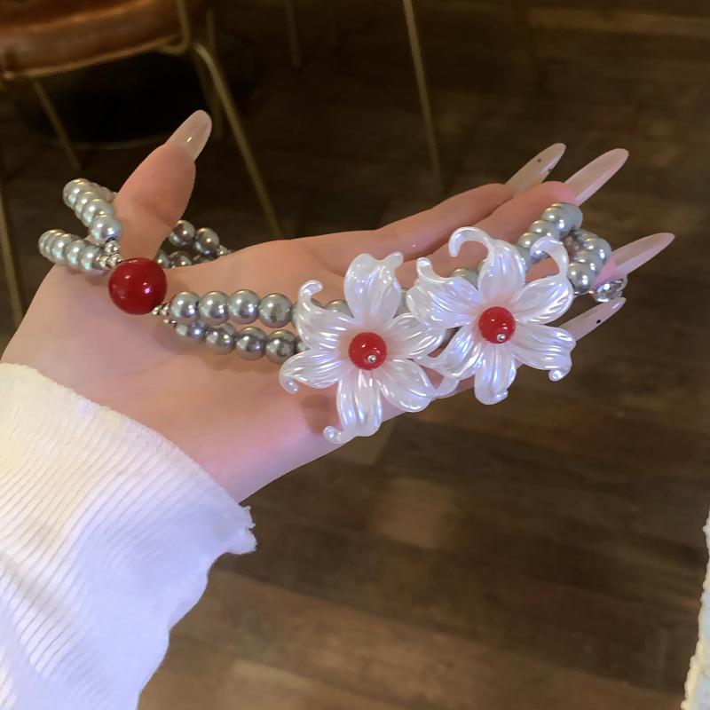 Pearl double-layer flower necklace fashion temperament high-end sense collarbone chain light luxury versatile niche simple jewelry