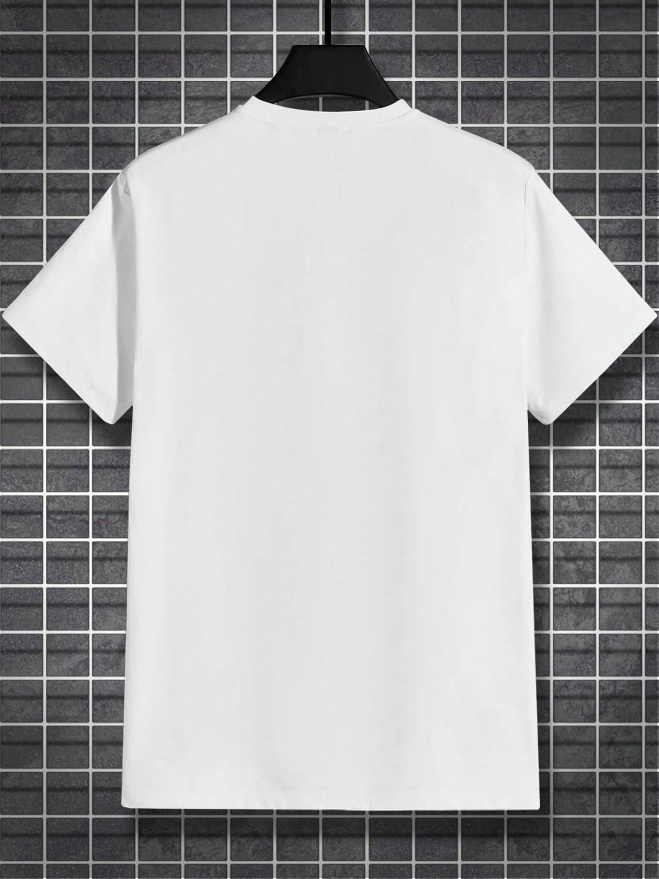 

Футболка Manfinity Homme для мужчин с цветочным принтом и принтом игральных карт 5XL