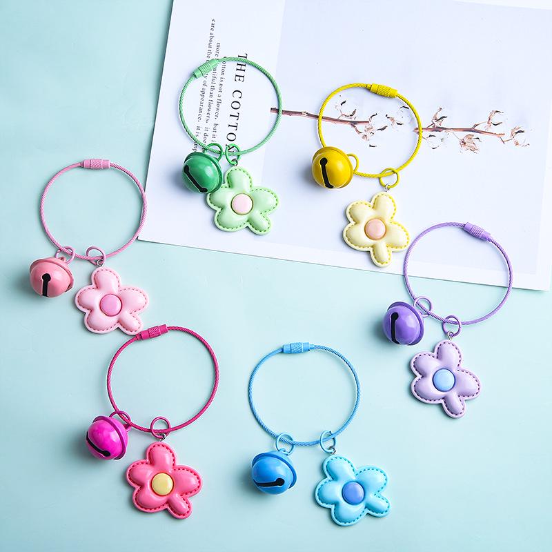 Handmade Shiny Petal Flower Keychain – Cute DIY Accessory for Students