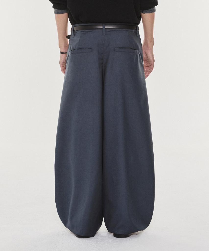 Gicheol Minimal Balloon Slacks (Charcoal)